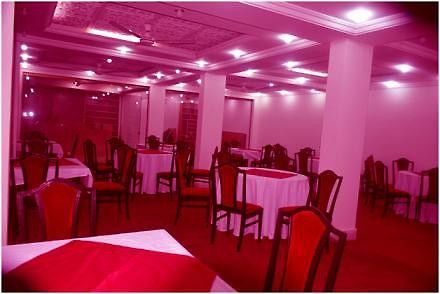 Baltistan Continental Hotel Skardu Bagian luar foto