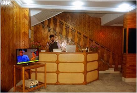 Baltistan Continental Hotel Skardu Bagian luar foto